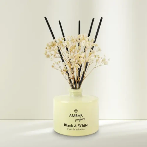 AnyConv.com__Ambar Mikado Black & White Flor de Mimosa 40ml11.webp