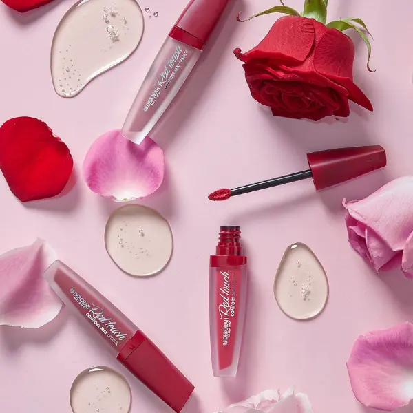 AnyConv.com__Red Touch Lipstick6.webp
