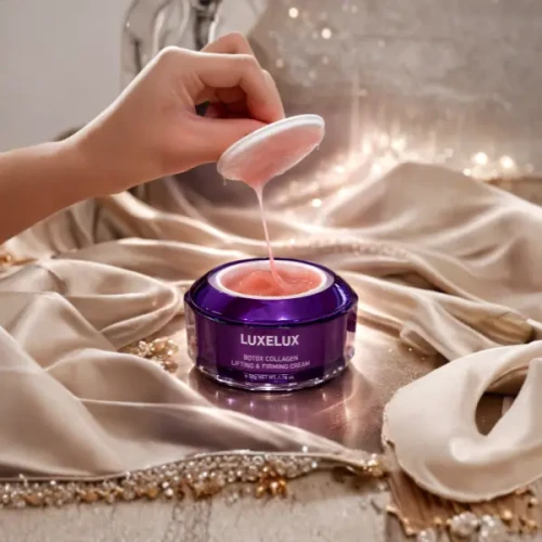 Konsystencja kremu luxelux Botox Collagen krem 50ml .webp